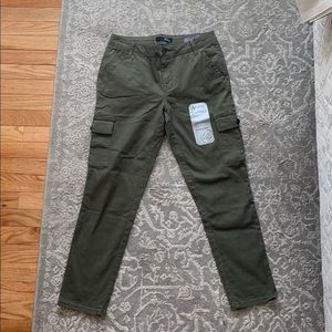Army green pants/jegging